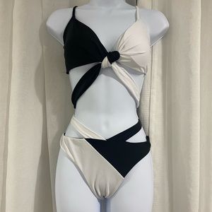New!! Ladies Black/White 2Piece Swim Suit Size L